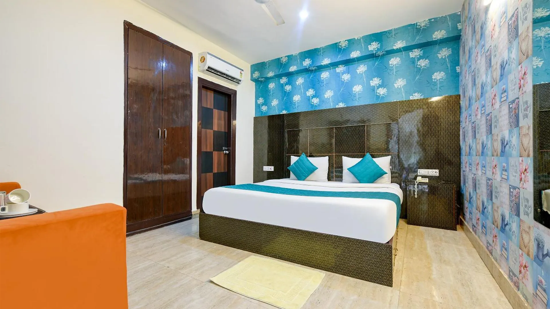 Hotel Venture Near New Delhi International Airport